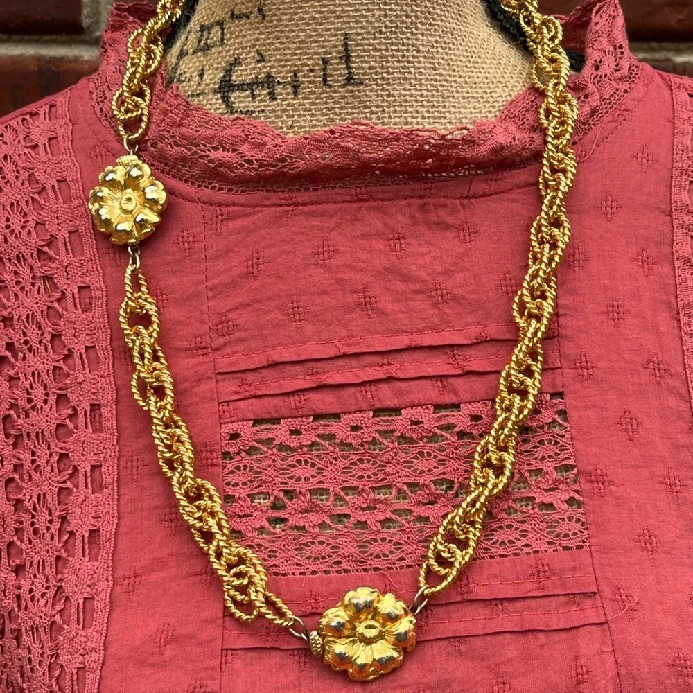 Women's Red Lace Detail Top - Picture 15 of 16